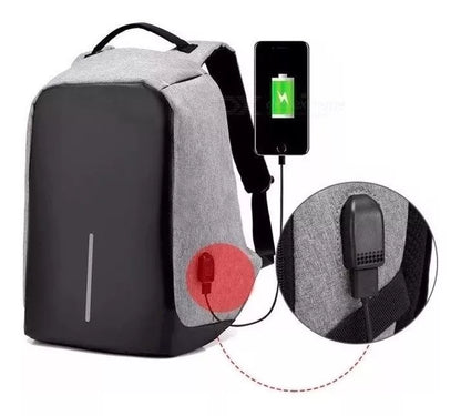 MOCHILA ANTIRROBO IMPERMEABLE CON PUERTO USB DE CARGA NEGRA