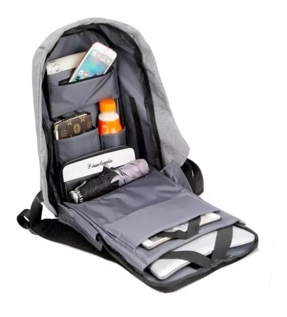 MOCHILA ANTIRROBO IMPERMEABLE CON PUERTO USB DE CARGA NEGRA