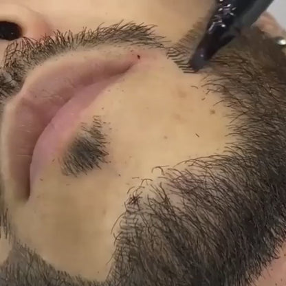 LAPIZ RELLENO PARA BARBA COLOR MARRON